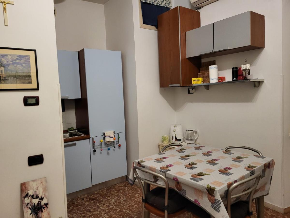 Ferienwohnung Soggiorna Con Claudia Rom Exterior foto